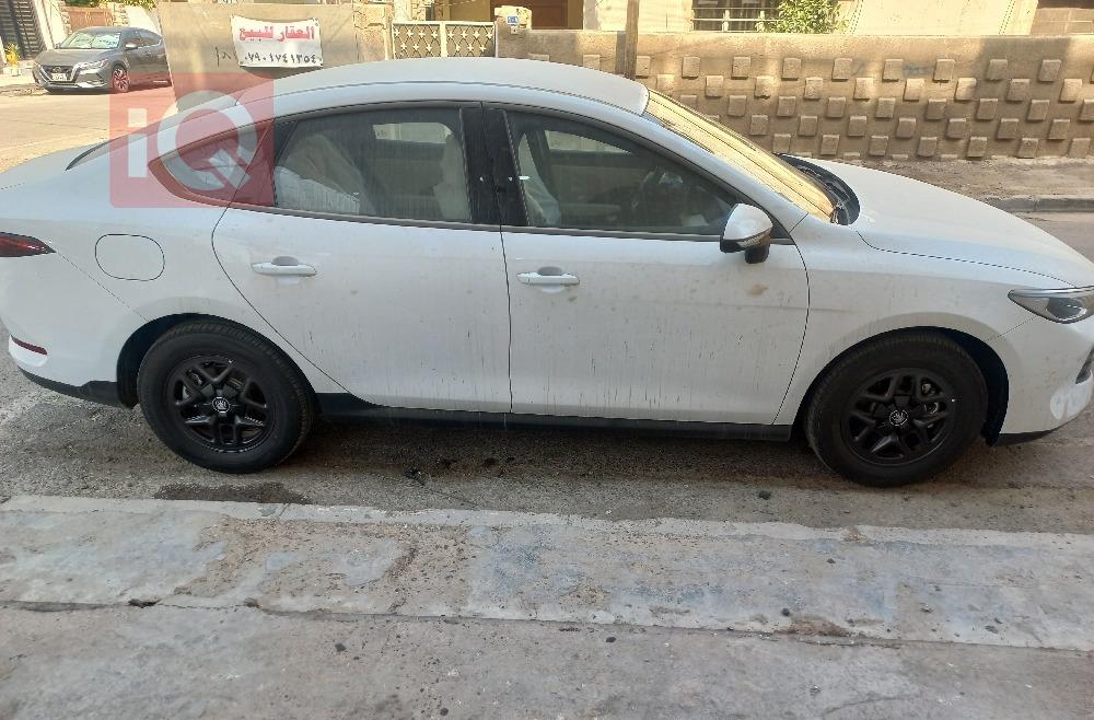 بي واي دي Qin Plus